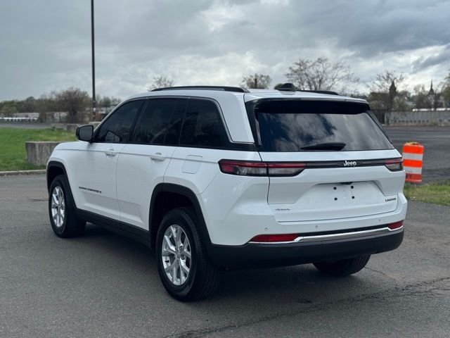 Used 2023 White Jeep Limited image 3