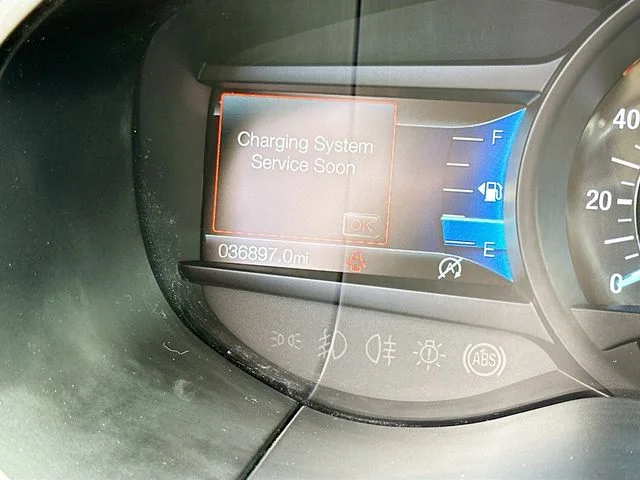 Used 2022 Blue Ford SE image 12
