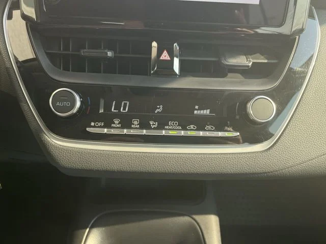 Used 2024 White Toyota LE image 18