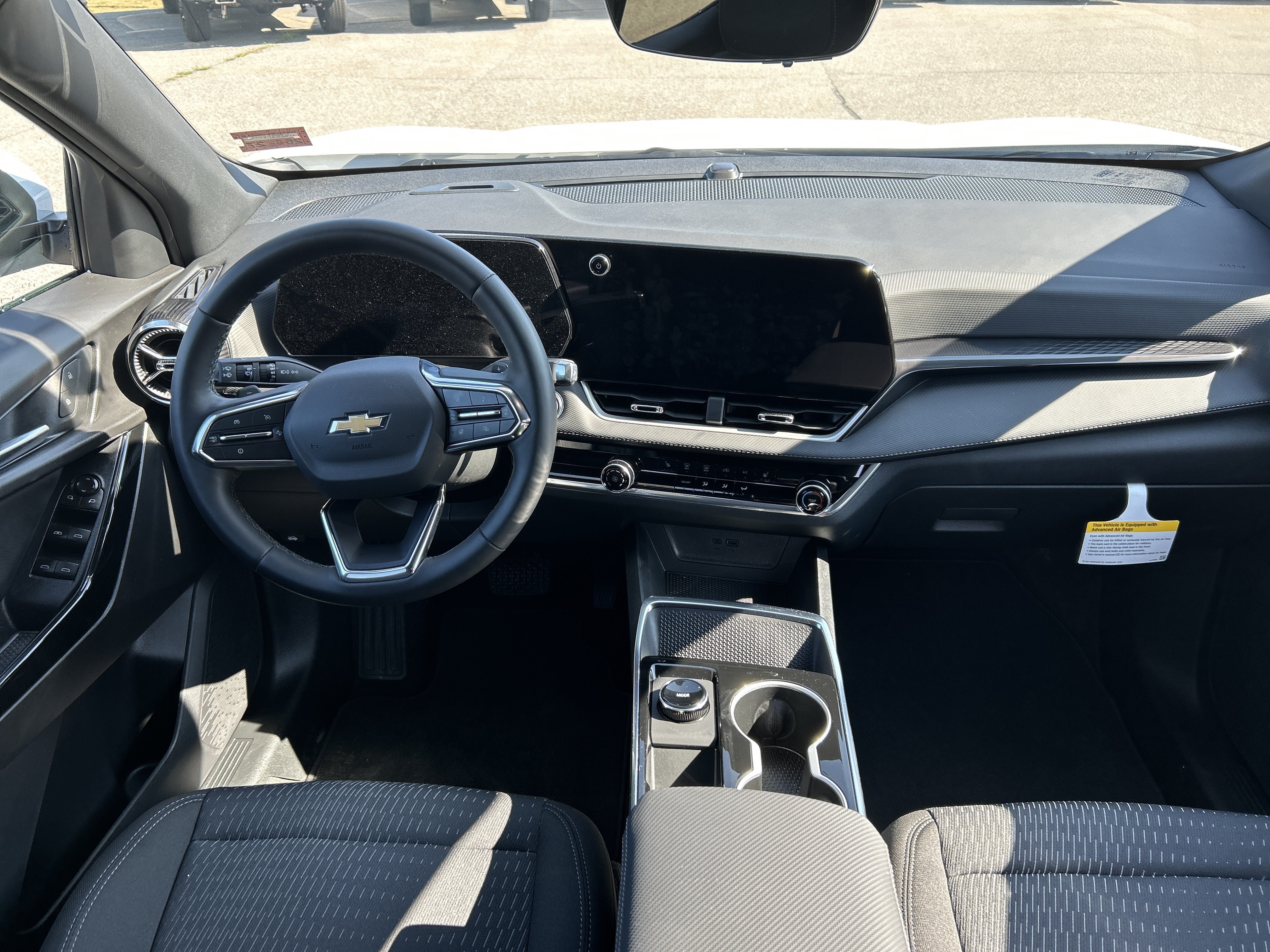 2026 Chevrolet Equinox LT - Photo 8