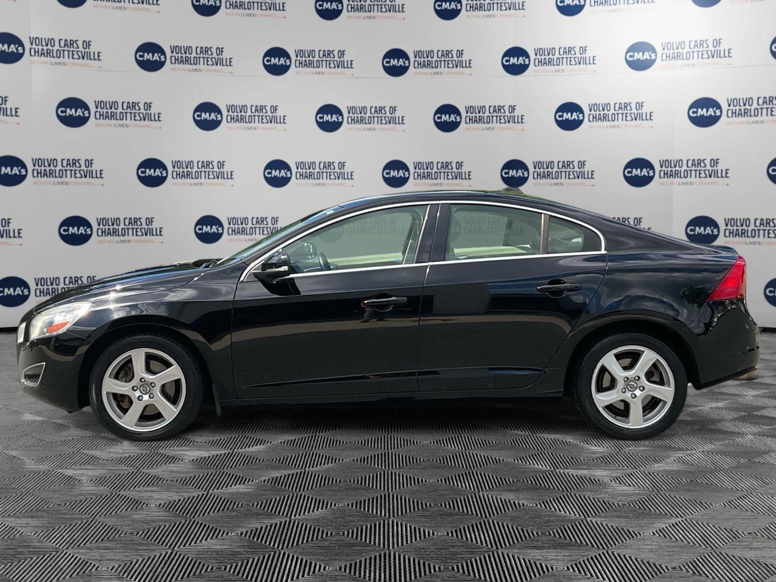 Used 2012 Volvo S60 T5 with VIN YV1622FS4C2119438 for sale in Charlottesville, VA