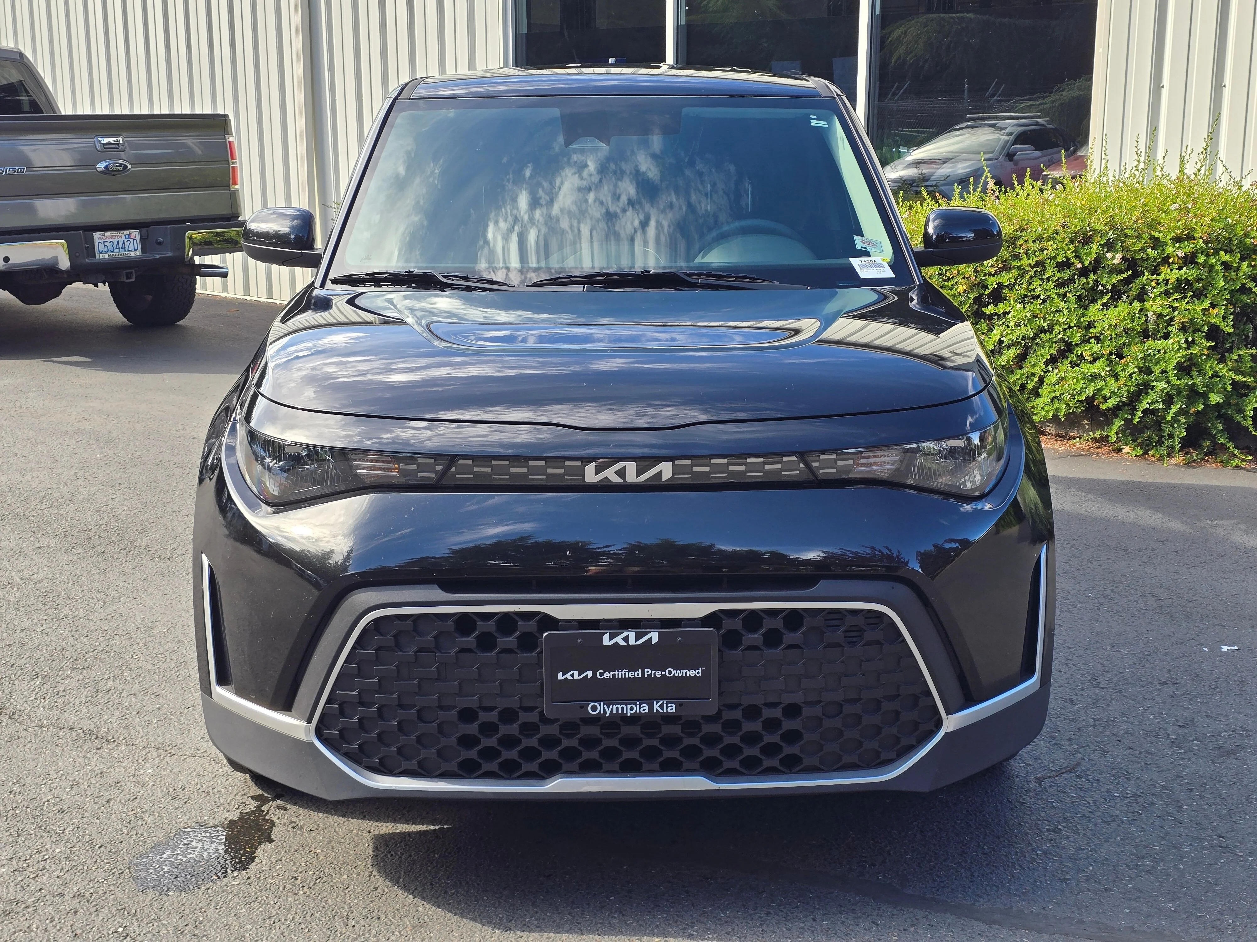 Certified Used 2025 Black Kia LX image 2