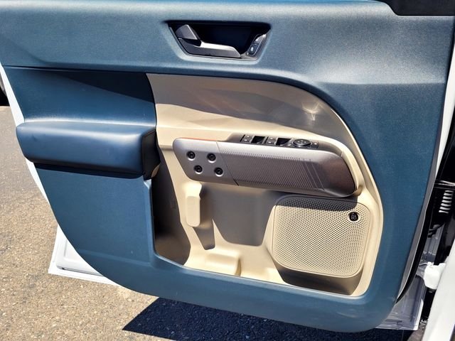 Used 2025 White Ford Lariat image 14