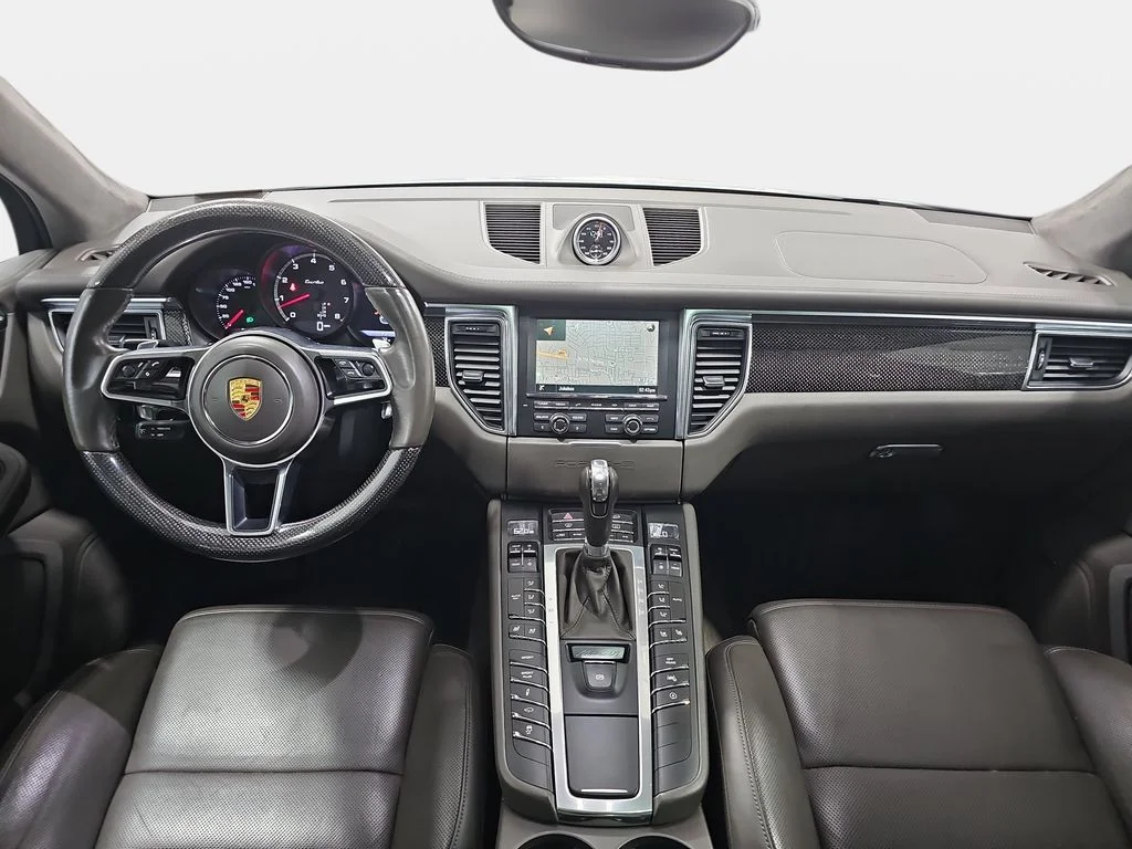 Used 2015 White Porsche Turbo image 9