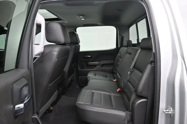 Used 2018 QUICKSILVER METALLIC GMC Denali image 21