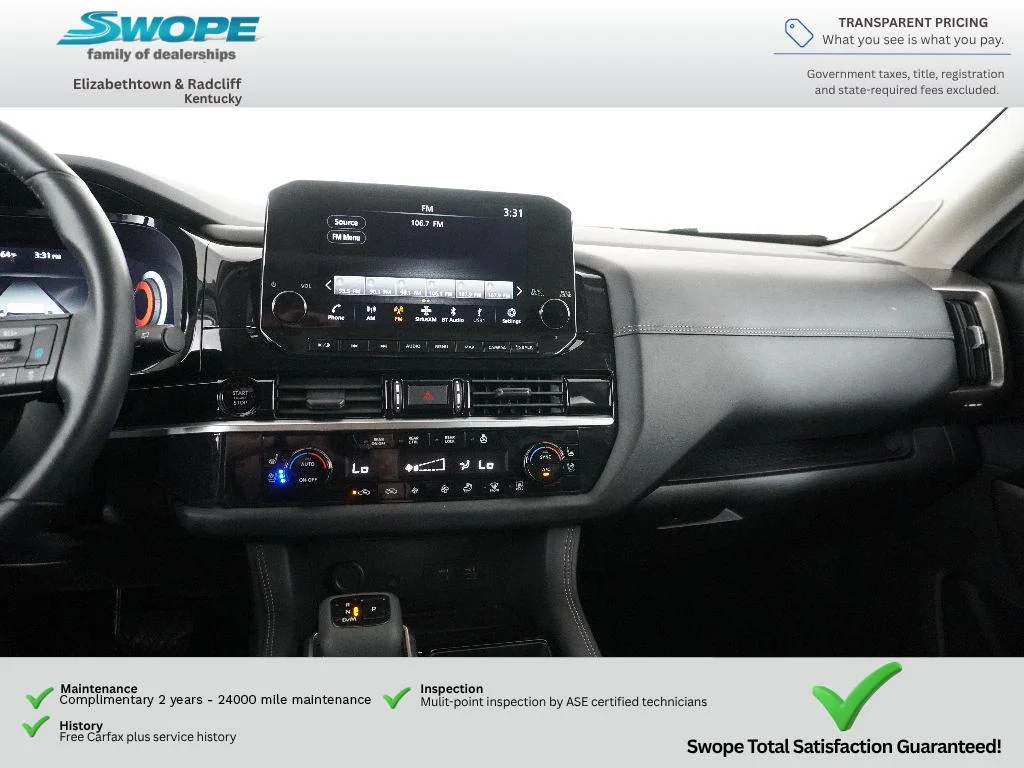 Used 2025 Obsidian Green Pearl Nissan Platinum image 21