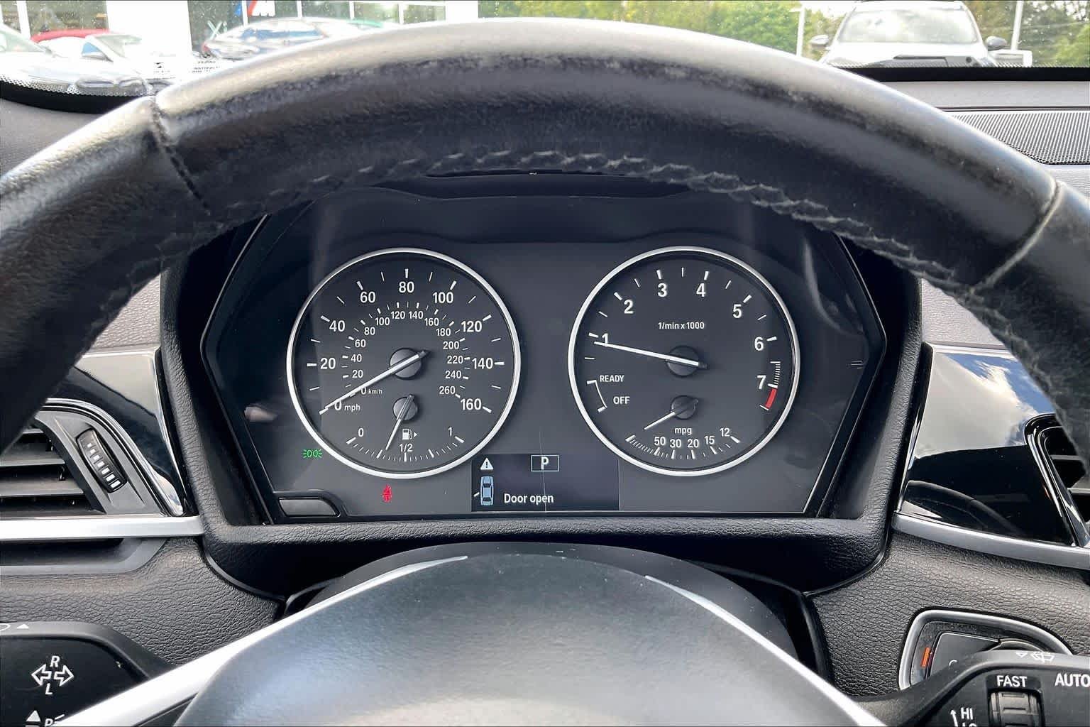 Used 2017 Alpine White BMW xDrive28i image 24