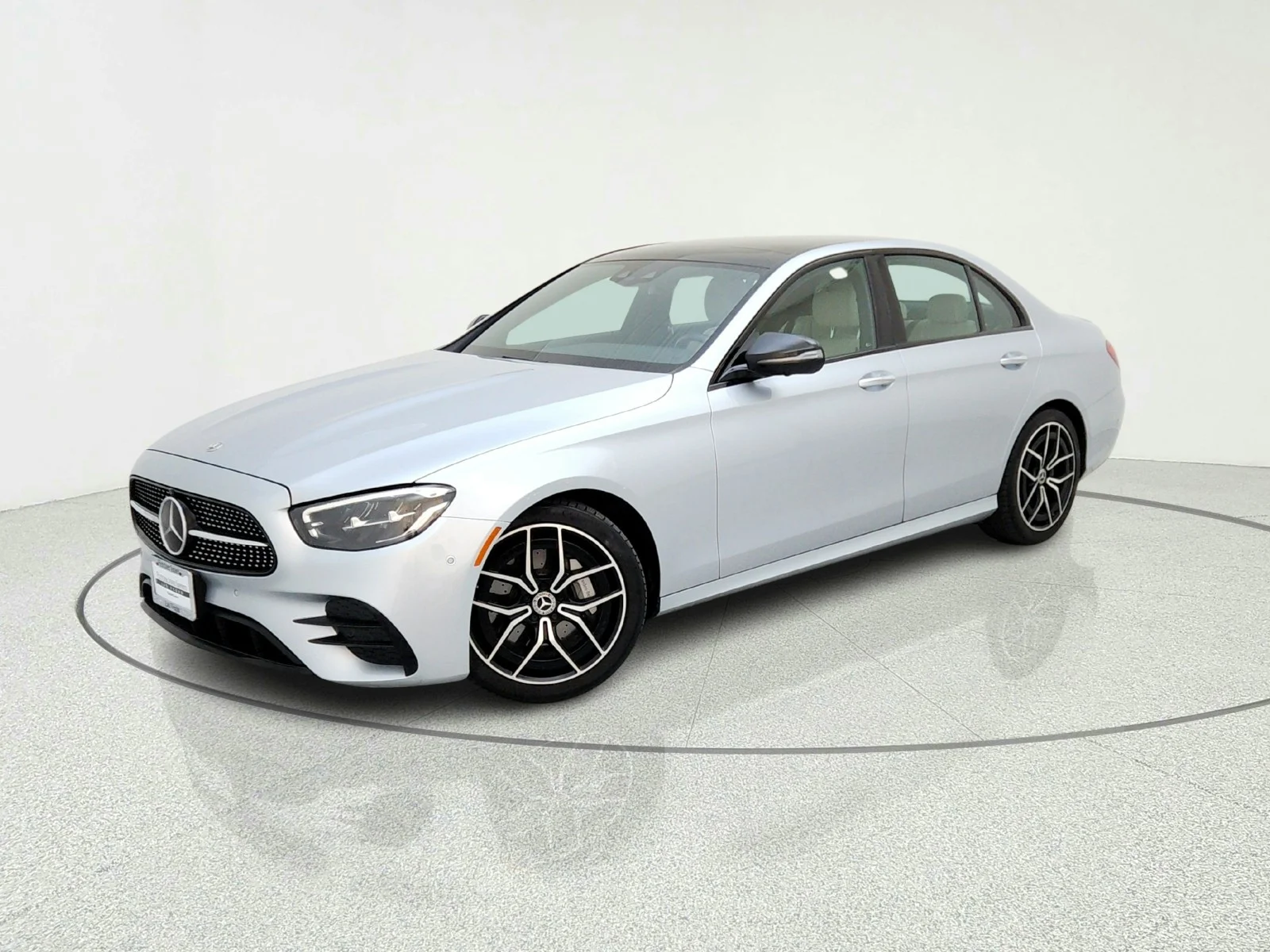 2022 Mercedes-Benz E-Class E350's photo