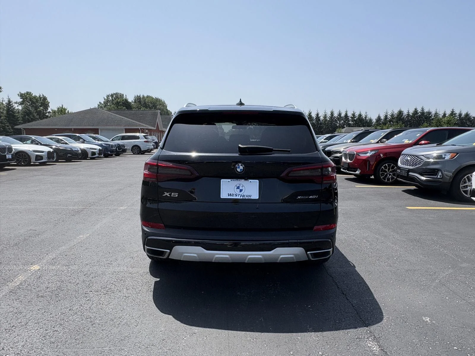 Used 2021 Jet Black BMW xDrive40i image 4