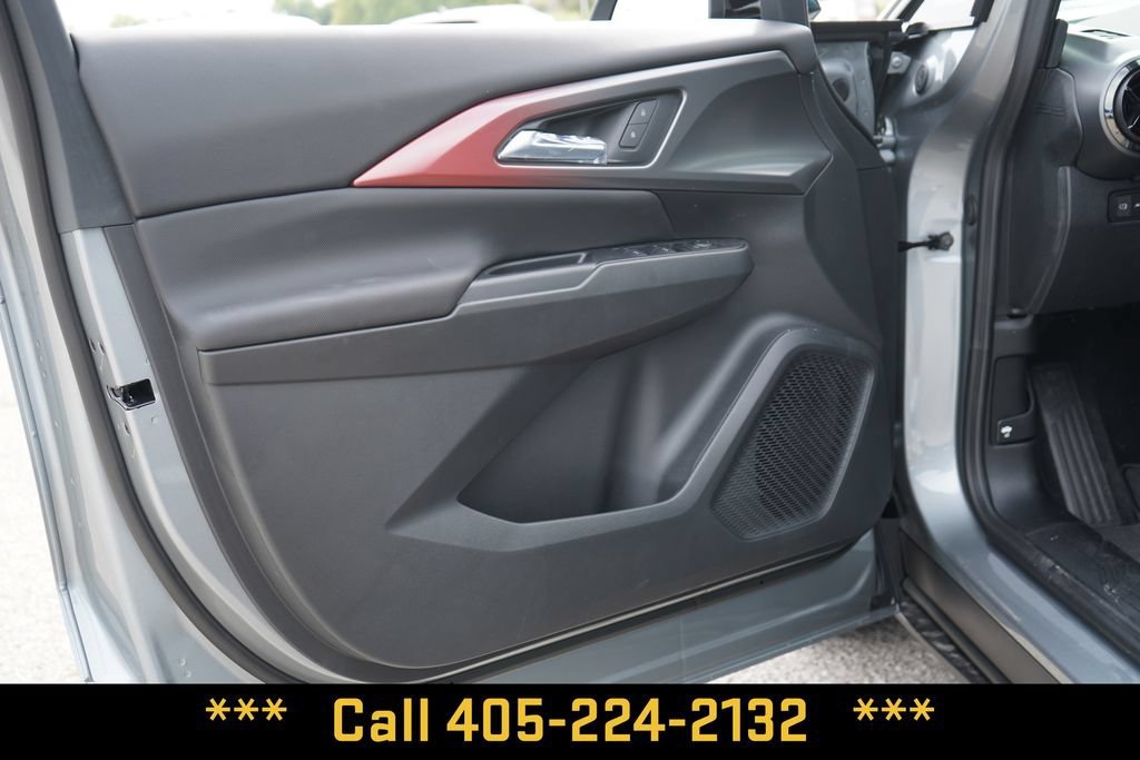 2025 Chevrolet Equinox EV RS - Photo 15