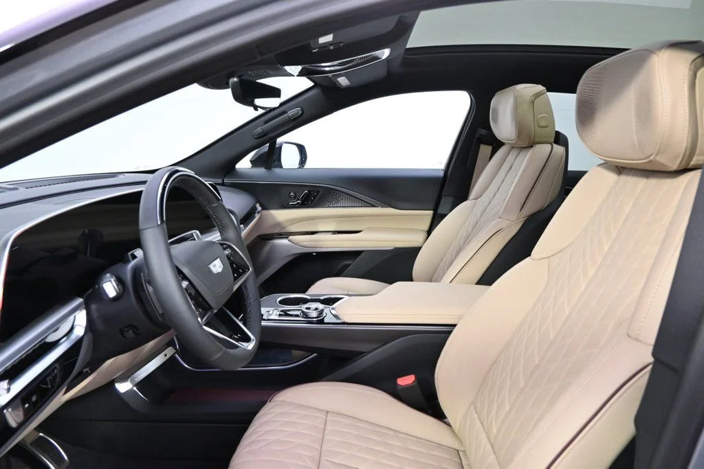 New 2025 Argent Silver Metallic Cadillac Sport 3 image 13
