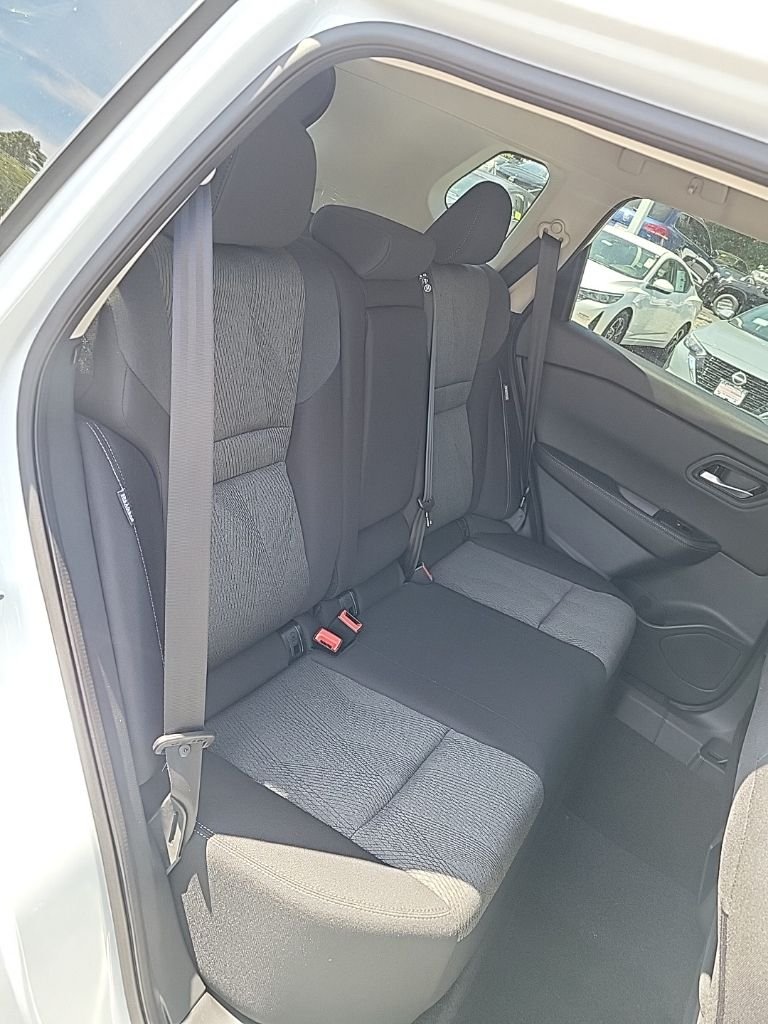 2026 Nissan Rogue SV - Photo 26