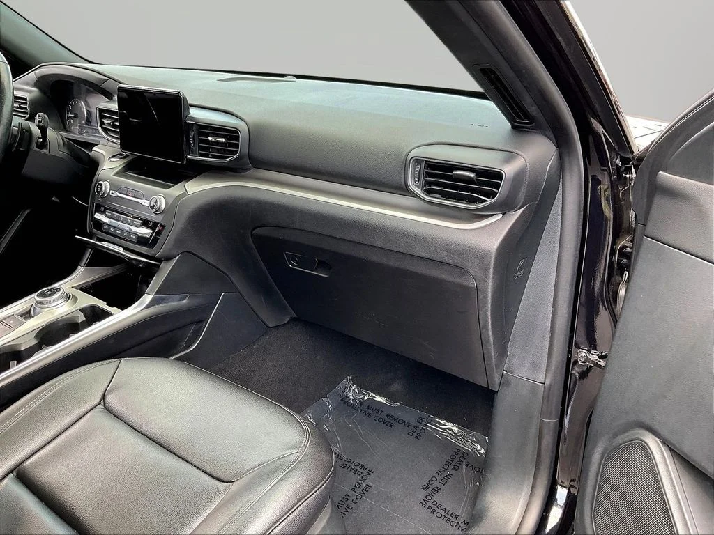 Certified Used 2020 Black Ford XLT image 27