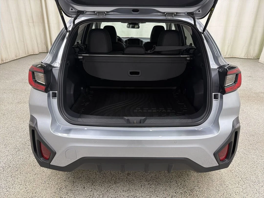 New 2026 Ice Silver Metallic Subaru Limited image 17