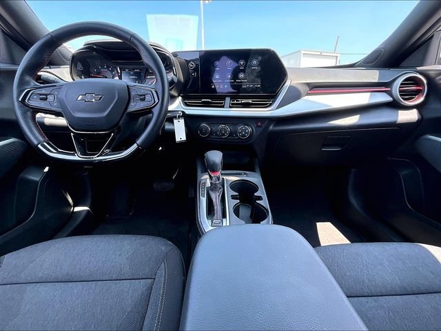 Used 2025 Sterling Gray Metallic Chevrolet 1RS image 20
