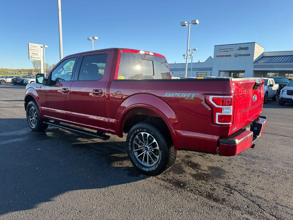 Used 2019 Red Ford XLT image 3