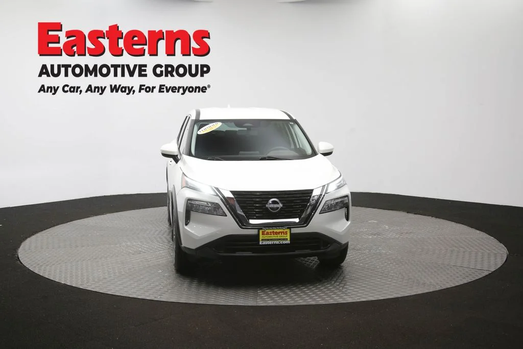 Used 2023 White Nissan SV image 51