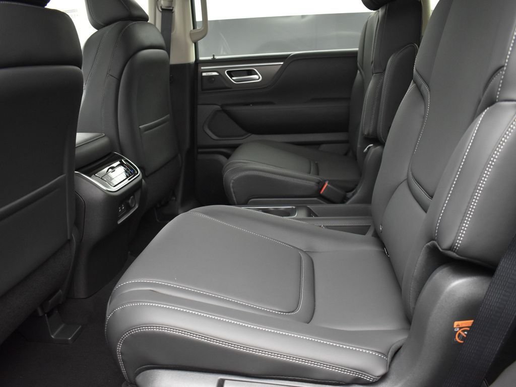 Used 2025 Black INFINITI PURE image 16