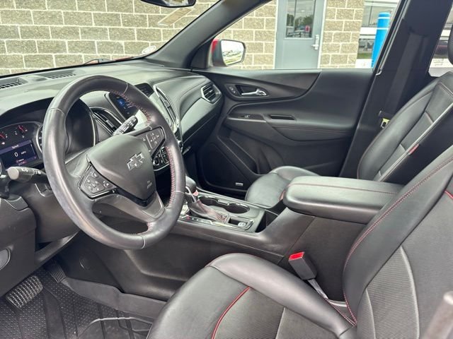 Used 2022 Red Chevrolet RS image 16