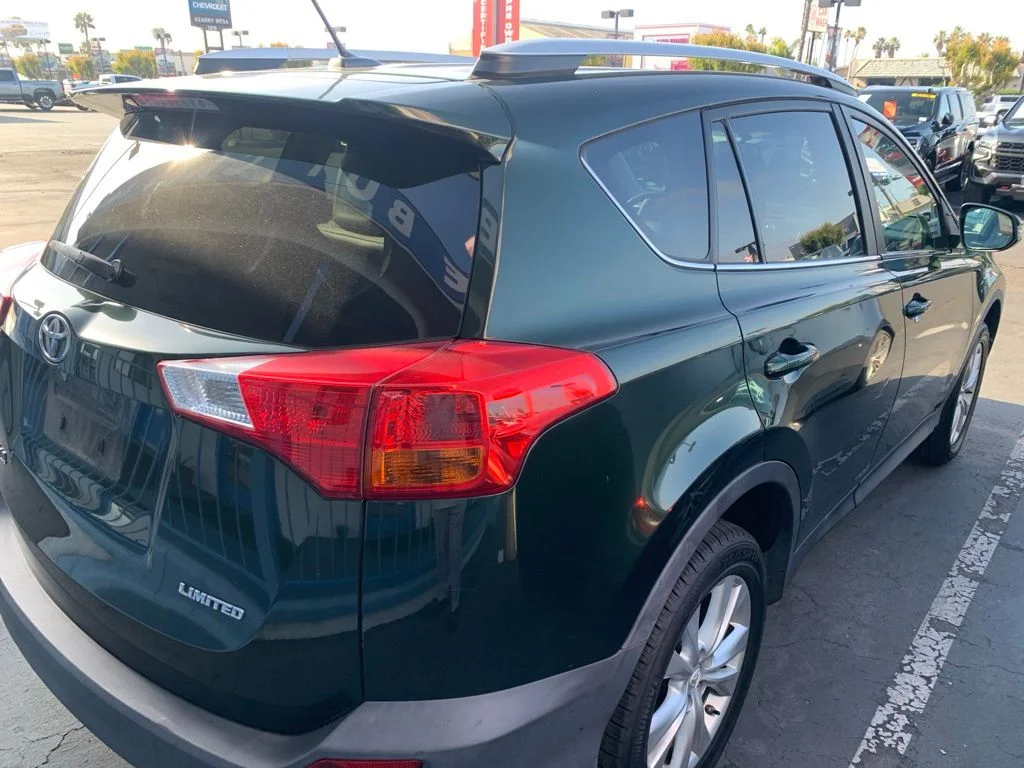 Used 2013 Green Toyota Limited image 6