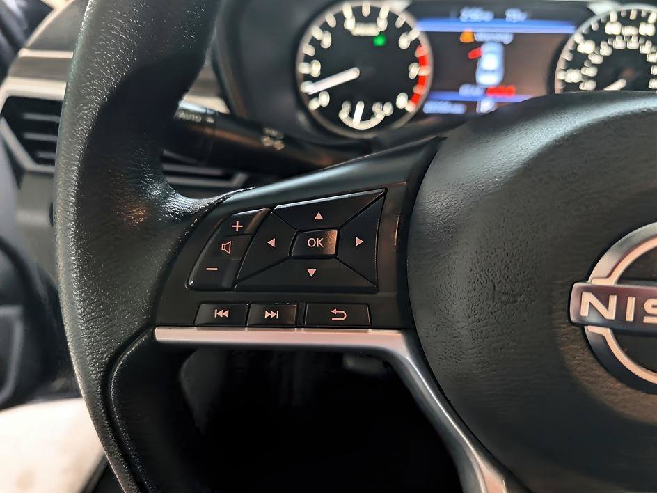 Used 2025 Gun Metallic Nissan SV image 15