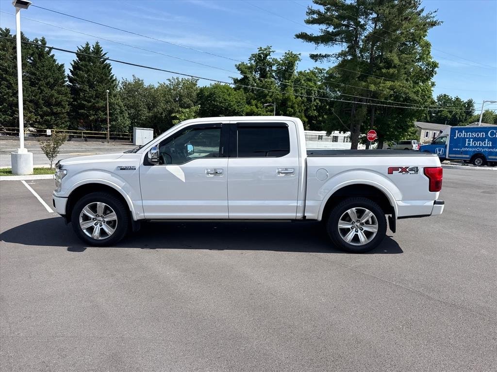 Used 2018 White Platinum Metallic Tri-Coat Ford Platinum image 2