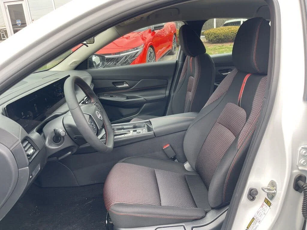 Used 2026 White Nissan SR image 9