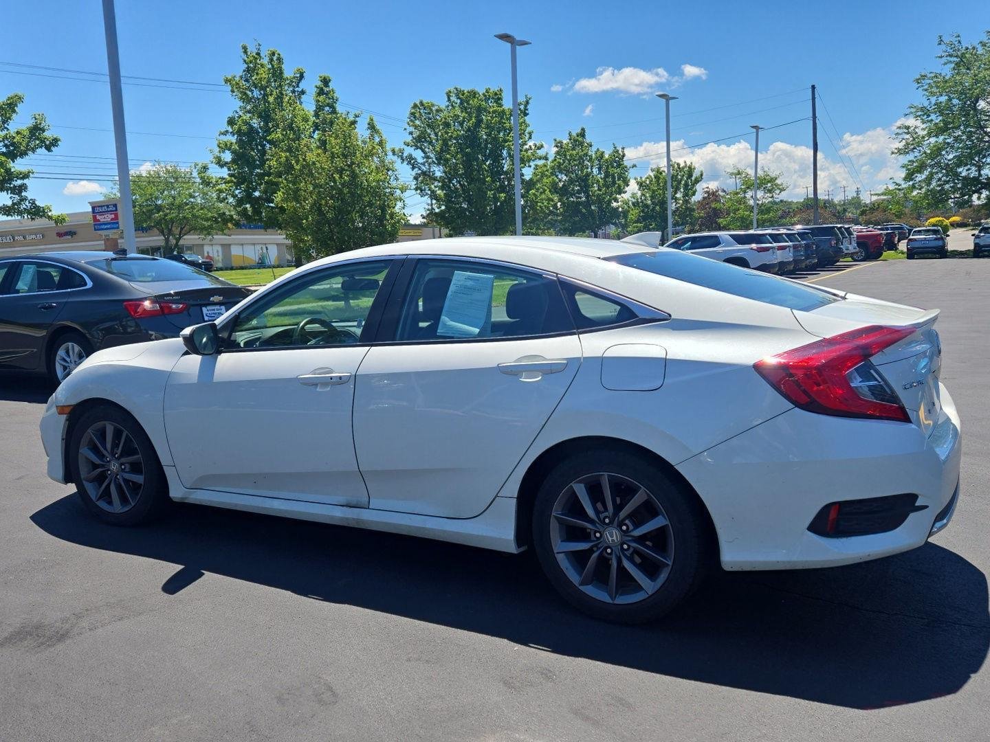 Used 2019 Platinum White Pearl Honda EX image 4