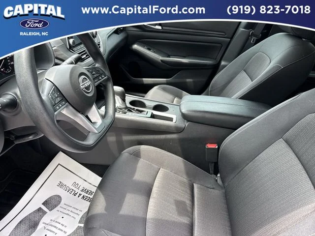 Used 2025 Black Nissan 2.5 SV image 19