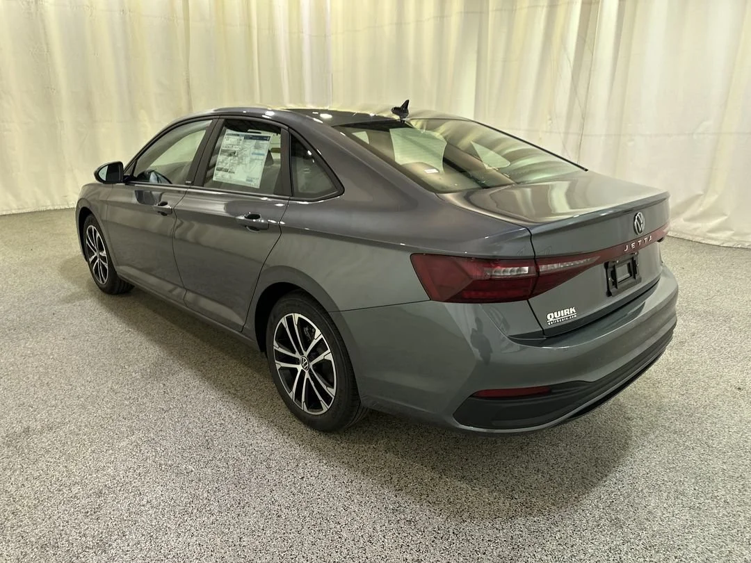 2026 Volkswagen Jetta Sport - Photo 9