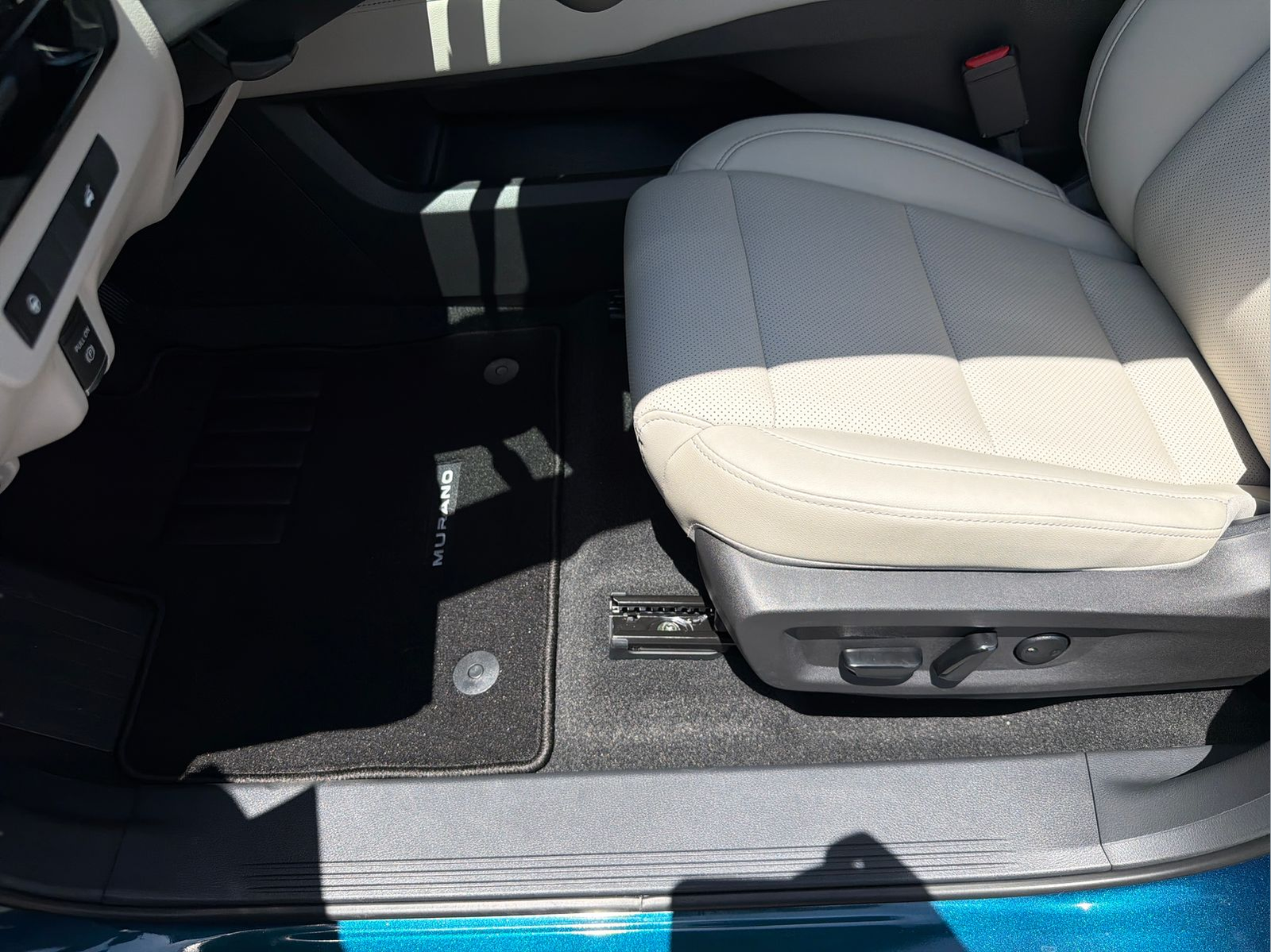 New 2026 Blue Nissan SL image 29