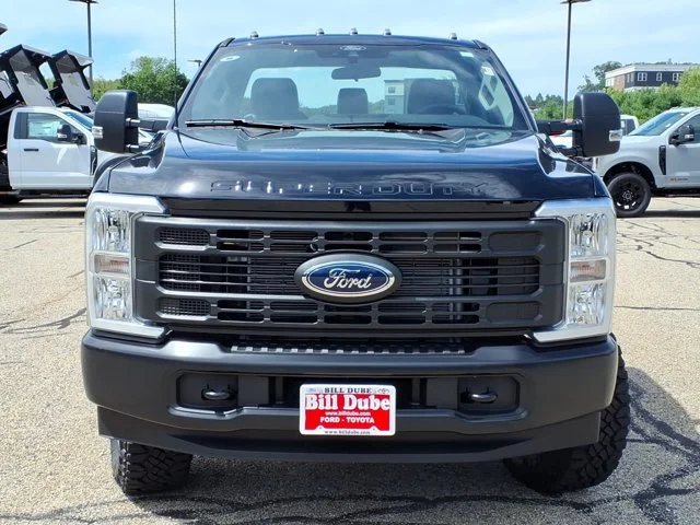 New 2026 Agate Black Metallic Ford XL image 22