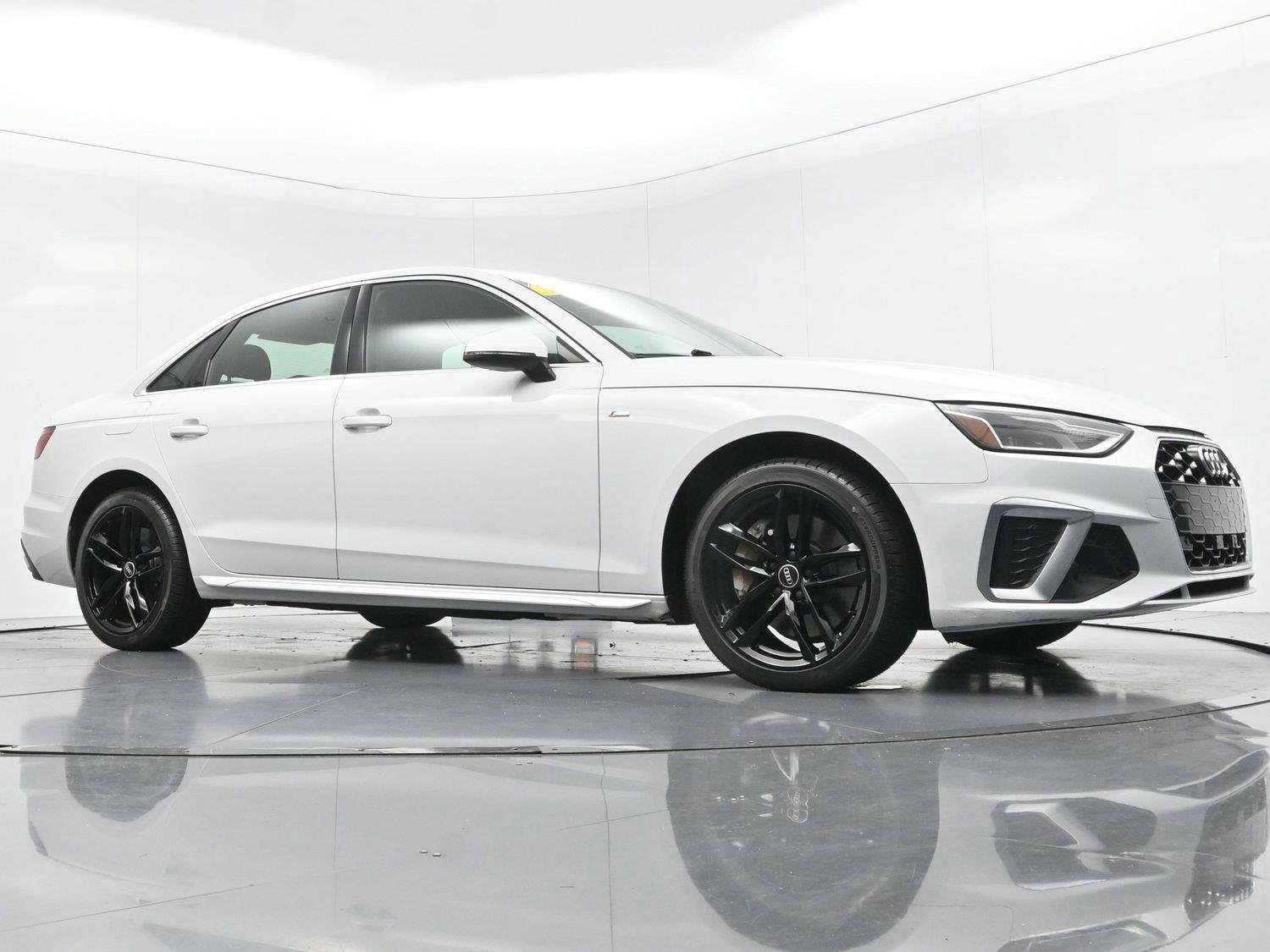 Used 2021 Glacier White Metallic Audi S line Premium image 38