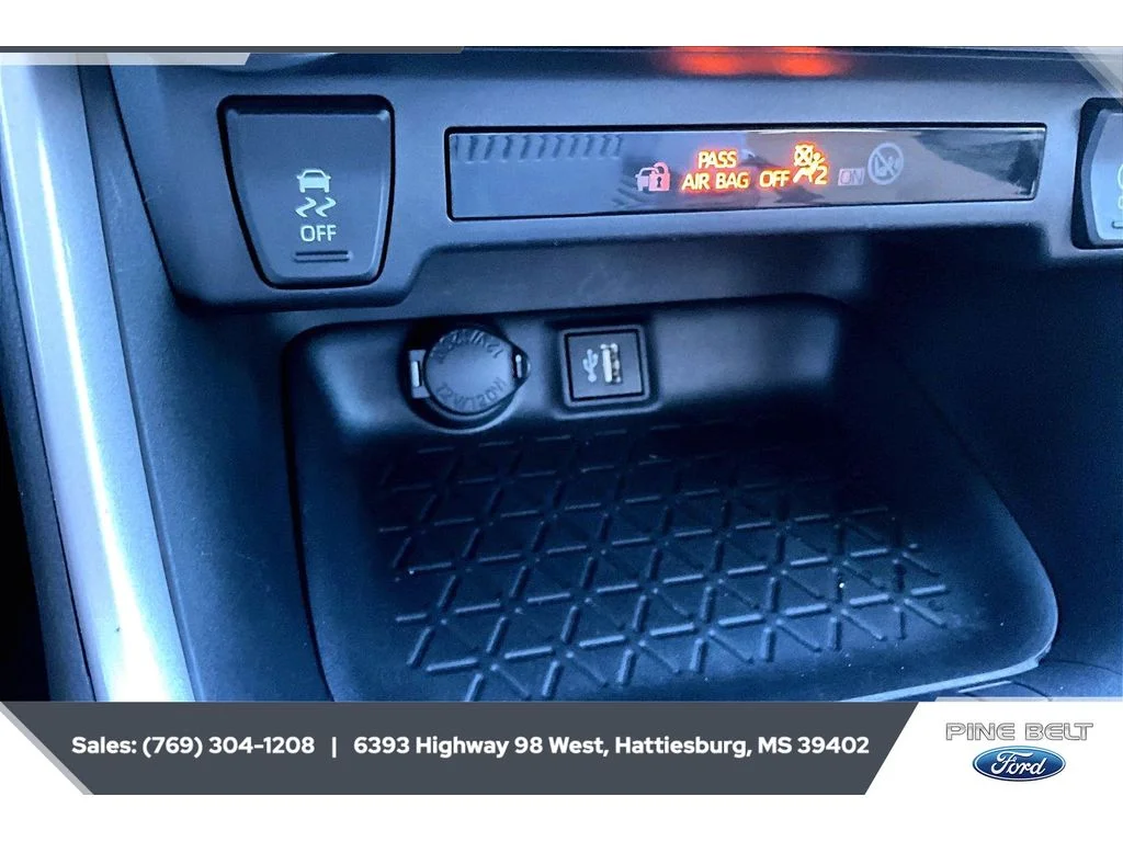 Used 2024 Ice Cap Toyota XLE image 24