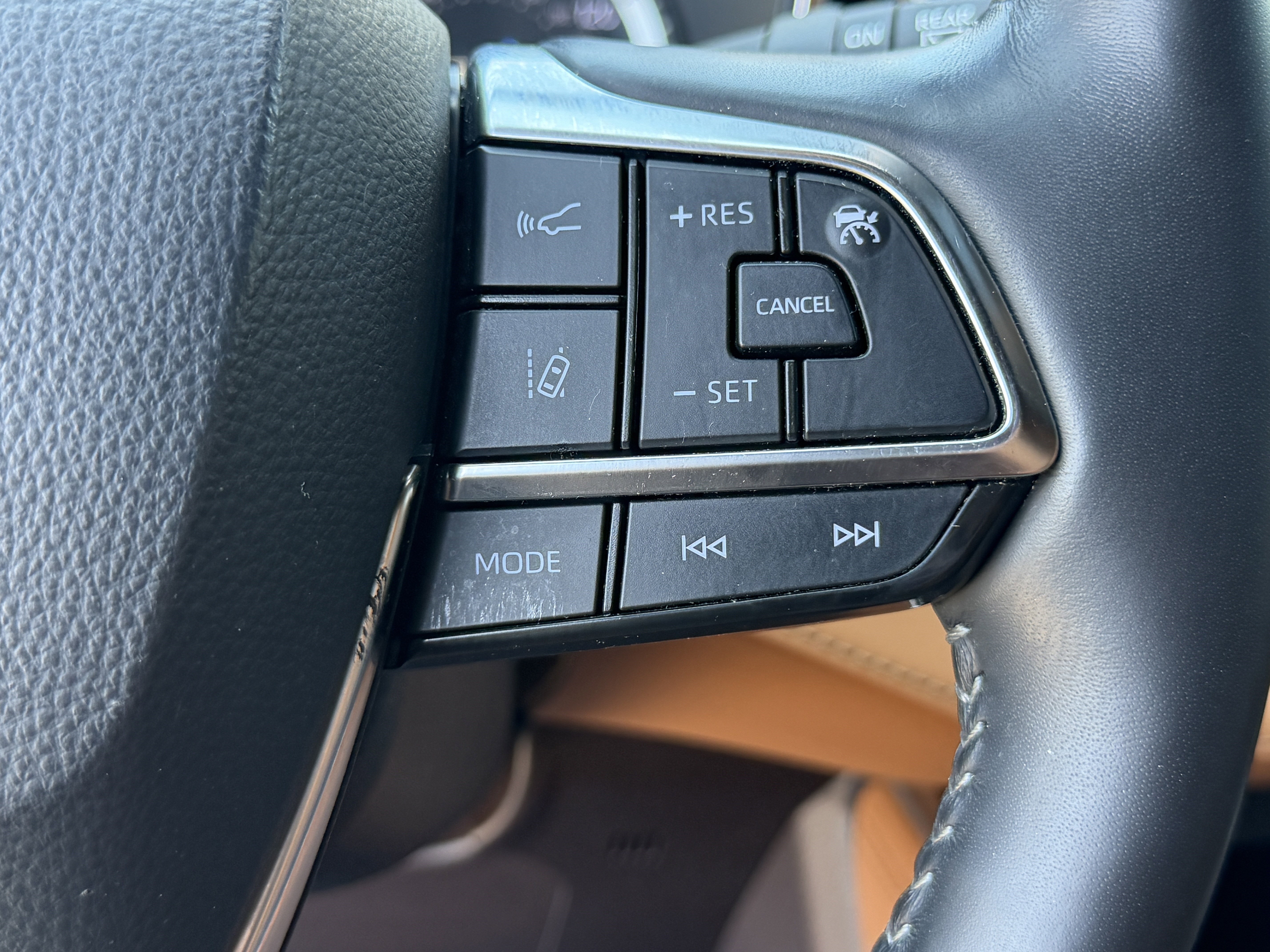 Used 2021 Midnight Black Metallic Toyota Hybrid Platinum image 21