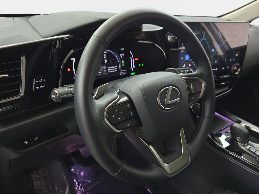 Certified Used 2025 Green Lexus 450h+ Luxury image 16