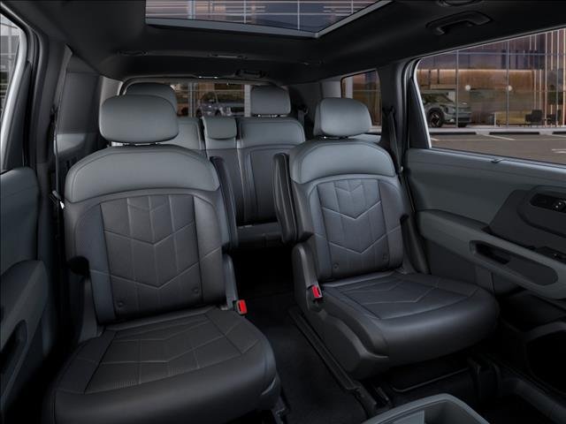 New 2027 Glacial White Pearl Kia X-LINE SX image 16
