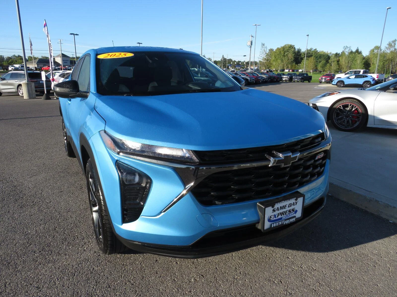 Used 2025 Marina Blue Metallic Chevrolet 1RS image 4