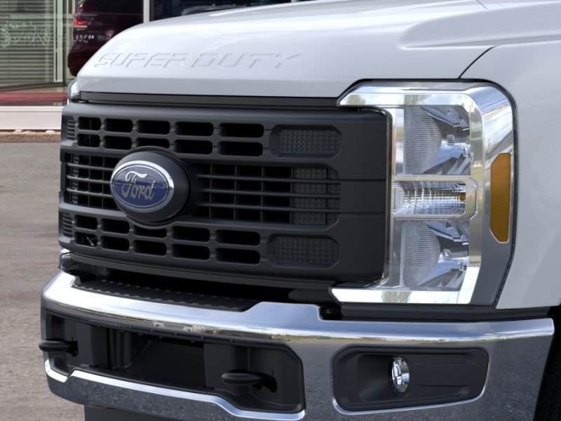 New 2026 Oxford White Ford F-350® XL image 43