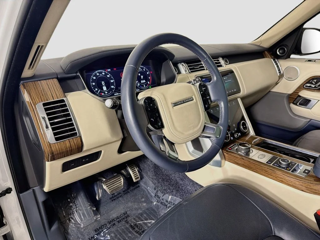 Used 2022 White Land Rover Westminster image 9