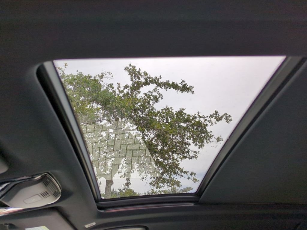 New 2026 Manhattan Green Metallic BMW xDrive40i image 20