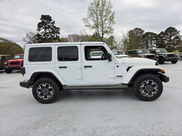 New 2026 Bright White Clear-Coat Exterior Paint Jeep Sahara image 10