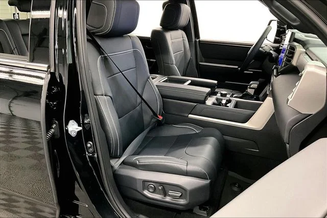 2026 Toyota Tundra Limited - Photo 7
