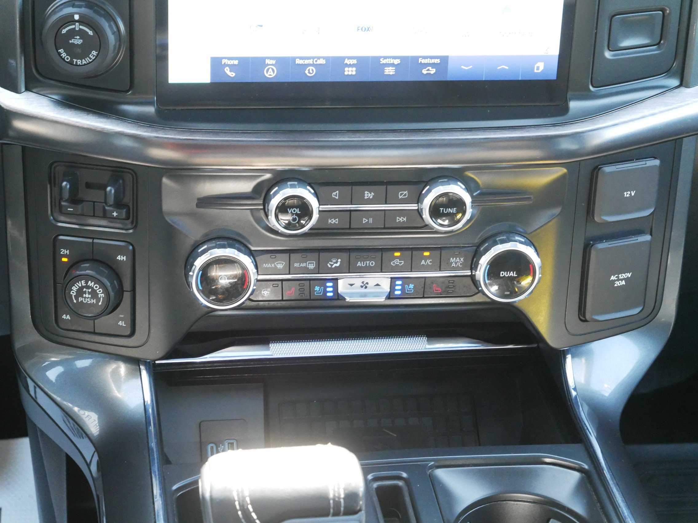 Used 2022 White Ford LARIAT image 15