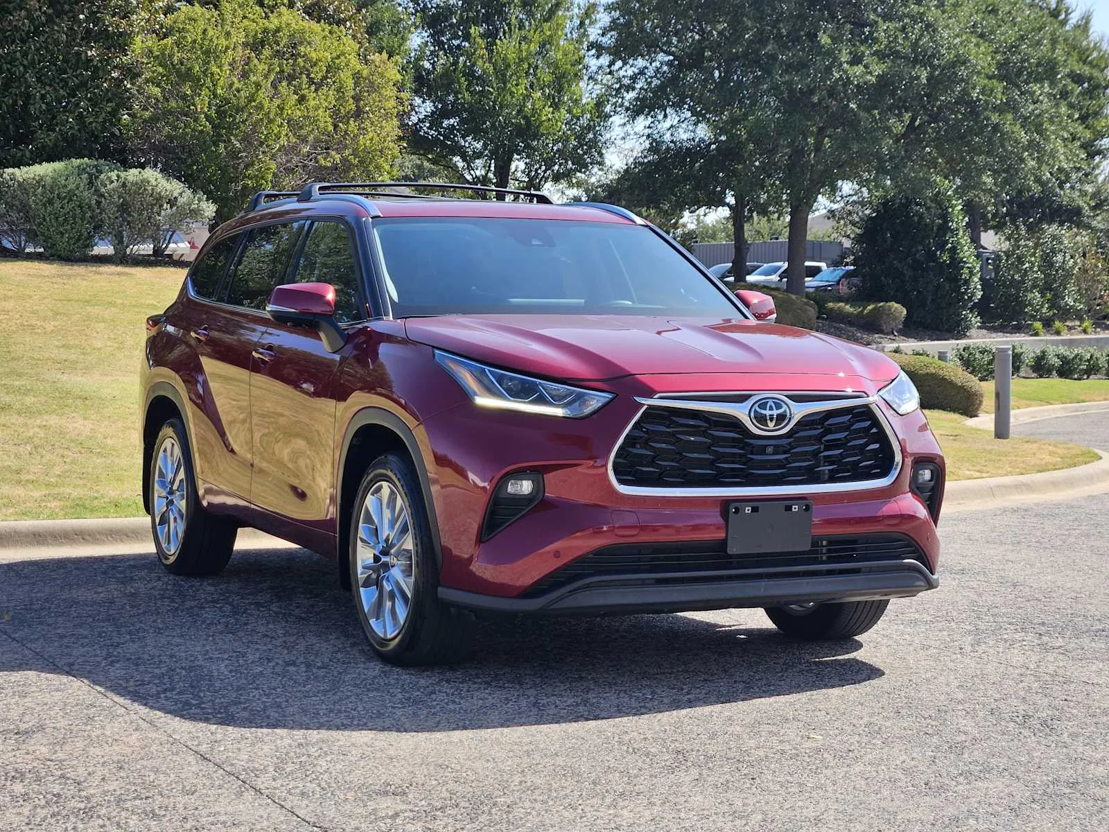 Used 2024 Ruby Flare Pearl Toyota Limited image 2