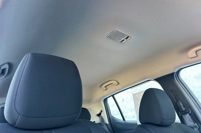 Used 2023 Silver Nissan SV Plus image 19