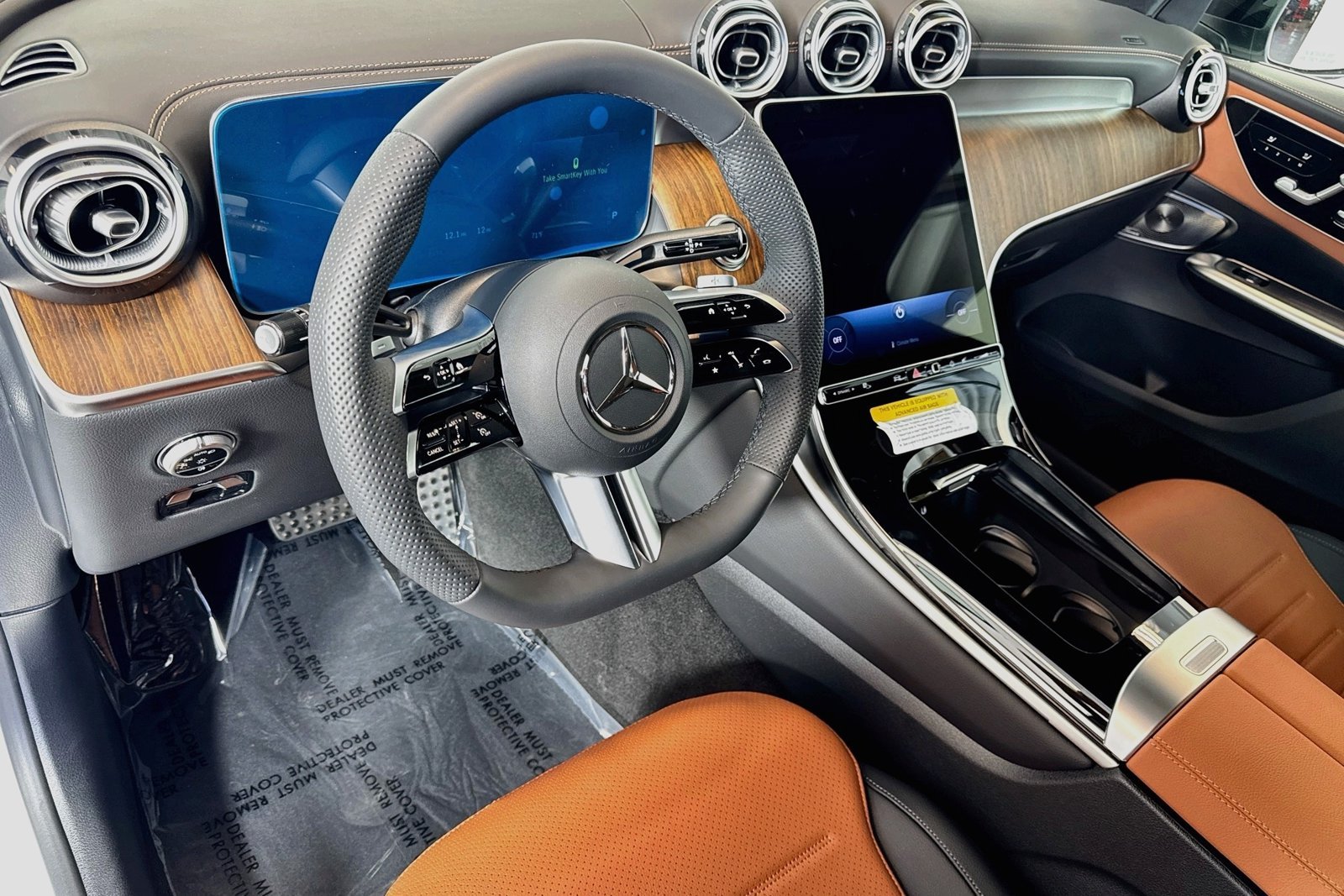 New 2026 Polar White Mercedes-Benz GLC 300 image 9