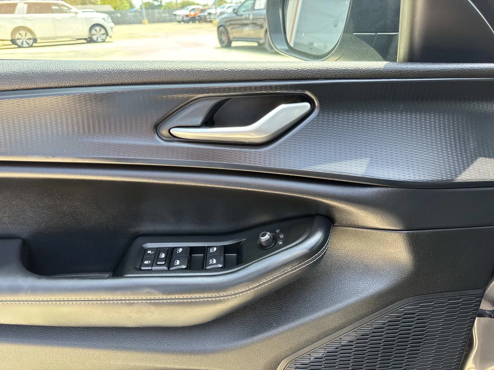 Used 2024 Baltic Gray Metallic Clearcoat Jeep Laredo image 19
