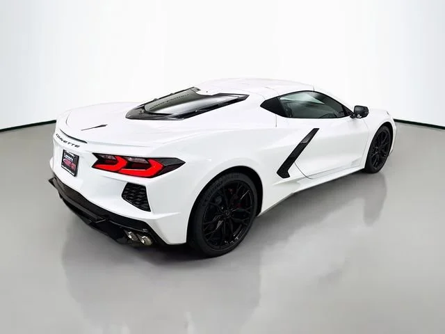 New 2026 Arctic White Chevrolet 2LT image 9