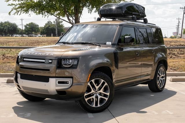 2022 Land Rover Defender 2